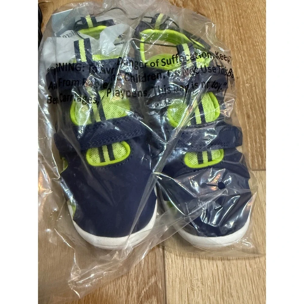 Cat & Jack Boys‎ Navy Neon Green Closed Toe Water Sandals Size 12 NEW